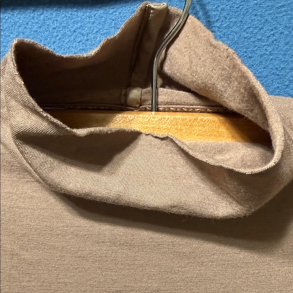 Patrizia Pepe Open Back Long-Sleeve Turtleneck Top in Brow withEmbellished Front - Picture 4 of 16